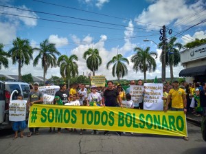 Manifestantes presentes na visita de Jair Bolsonaro ao Recife_ (22)            